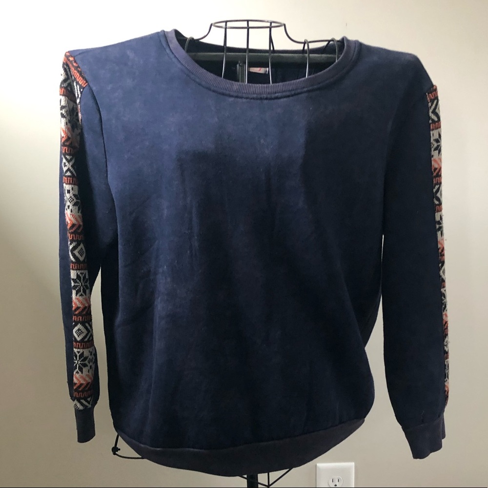 Blush Pullover Sweatshirt - Large